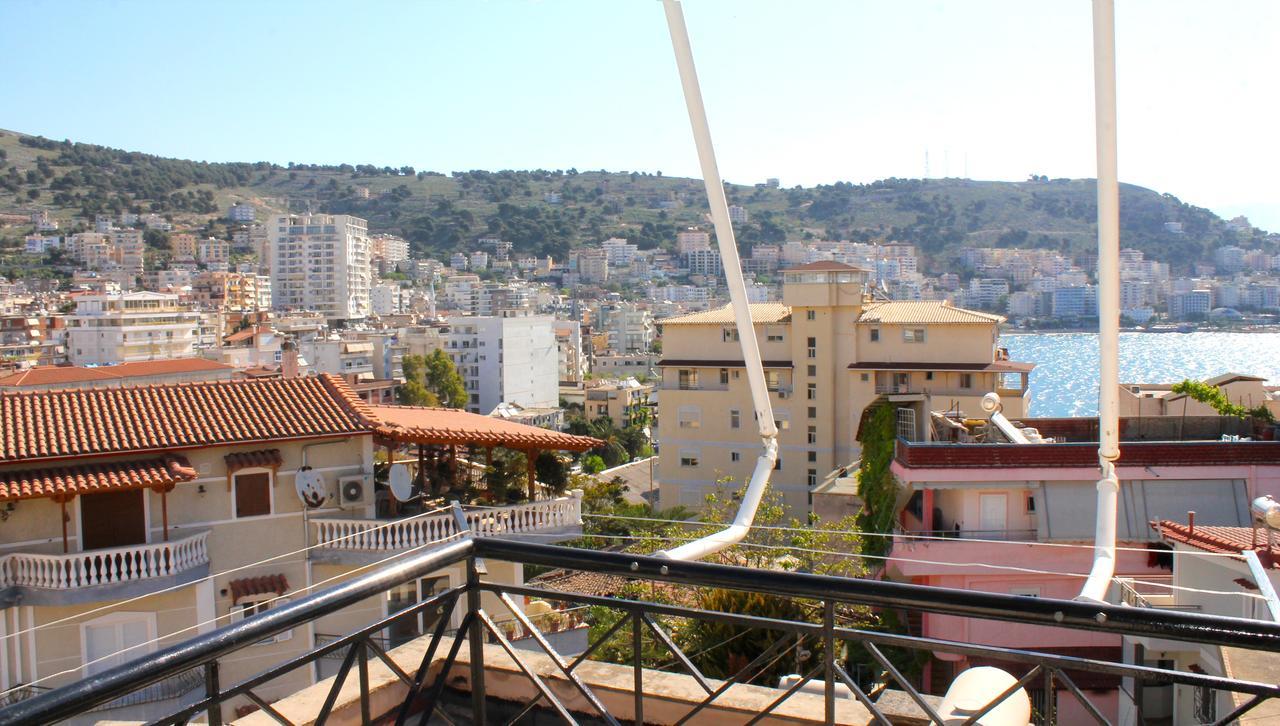 Albi'S Apartment Sarandë エクステリア 写真